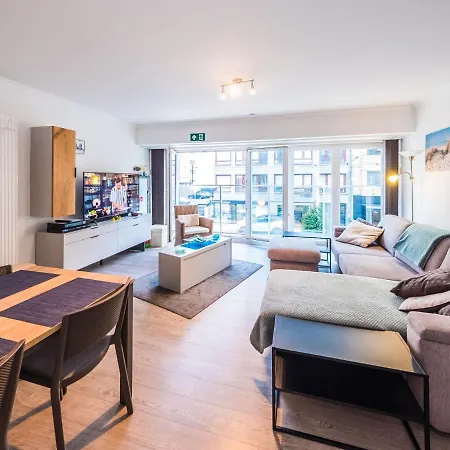 Spacious With Separate Sleeping Area Διαμέρισμα *