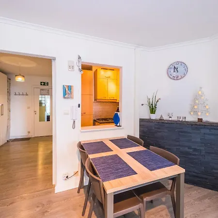 Spacious With Separate Sleeping Area *