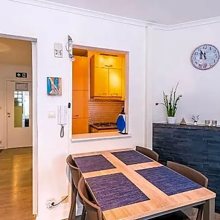 Spacious With Separate Sleeping Area Middelkerke