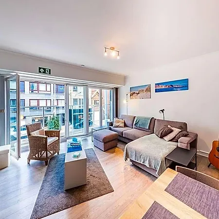 Spacious With Separate Sleeping Area Daire *